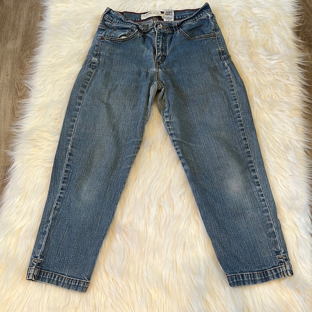 Levi’s Classic Slim Capris